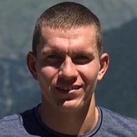 Александр Большунов