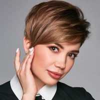 Полина Мельникова